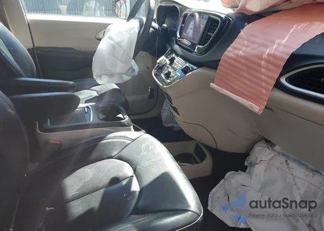 2022 Chrysler Pacifica Touring L z USA, uszkodzony, nr VIN 2C4RC1BG4NR169501